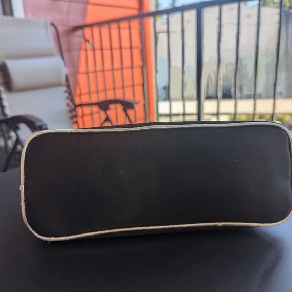 Victoria’s Secret Cosmetic Brush Set - Picture 6 of 9